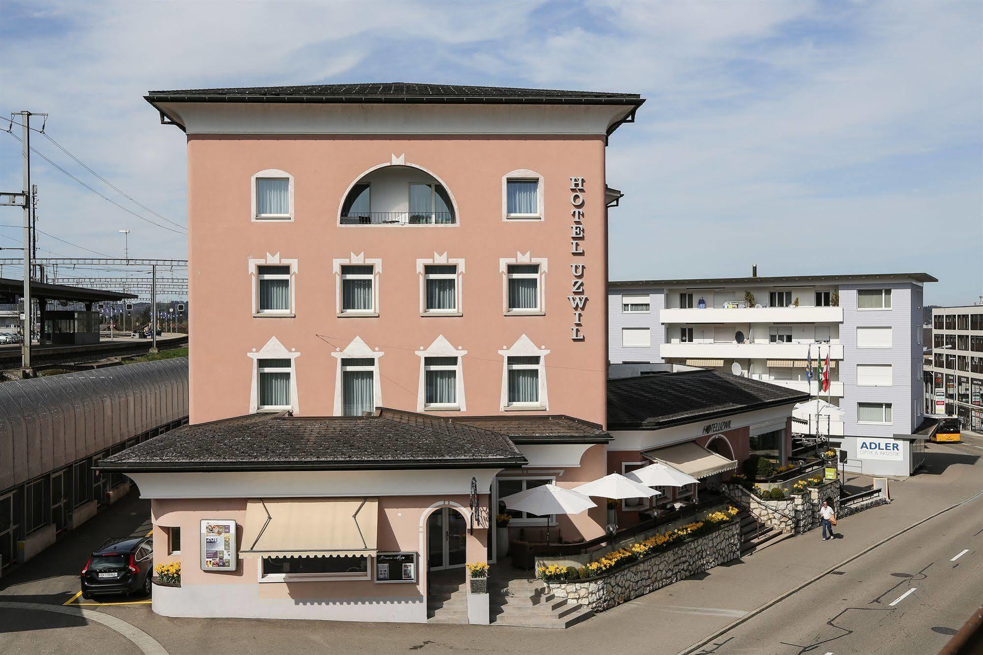 Hotel Uzwil Экстерьер фото