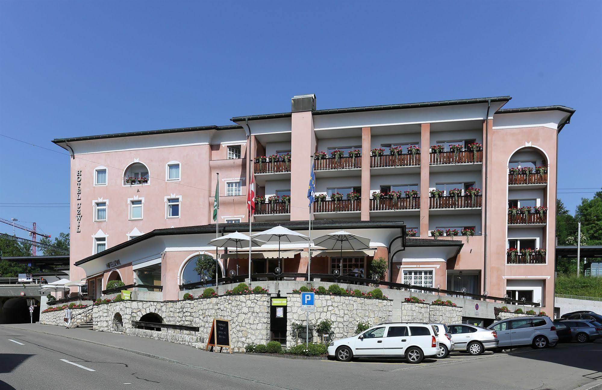 Hotel Uzwil Экстерьер фото